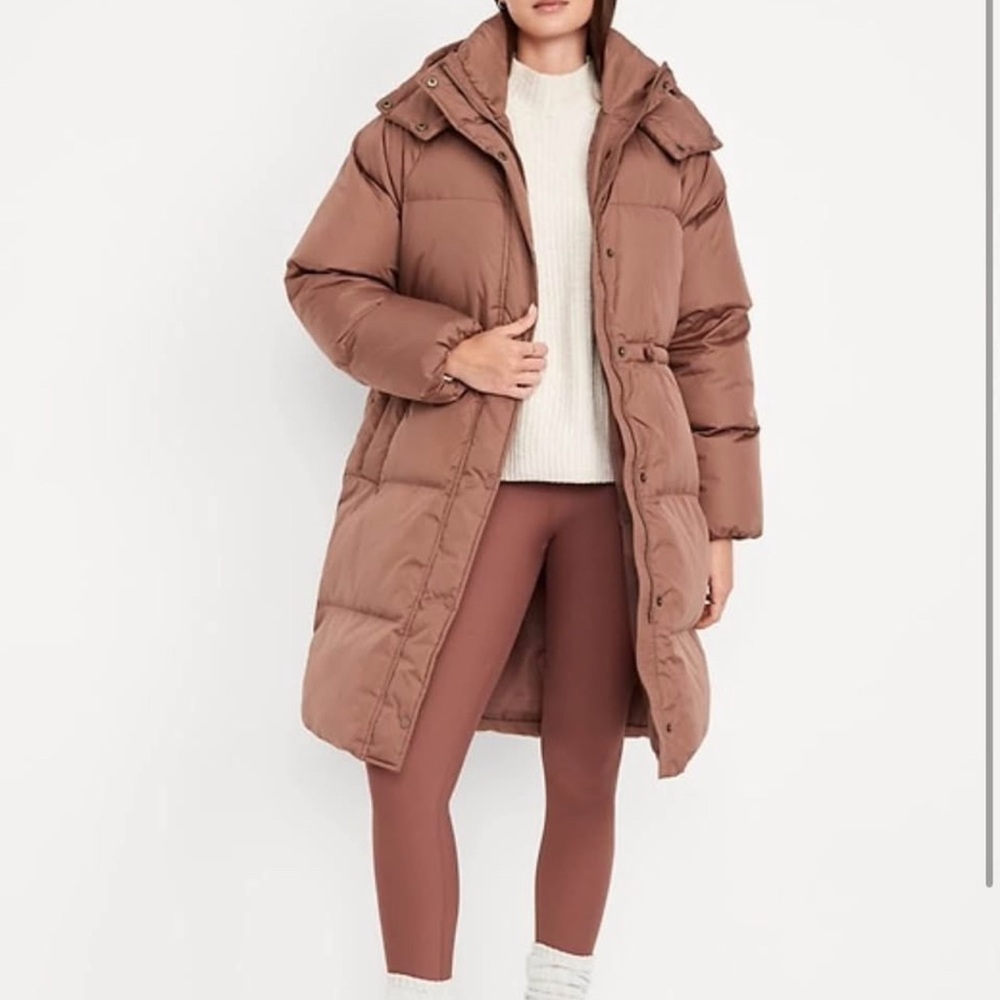 Stylish Brown Puffer Jacket with Adjustable Waist